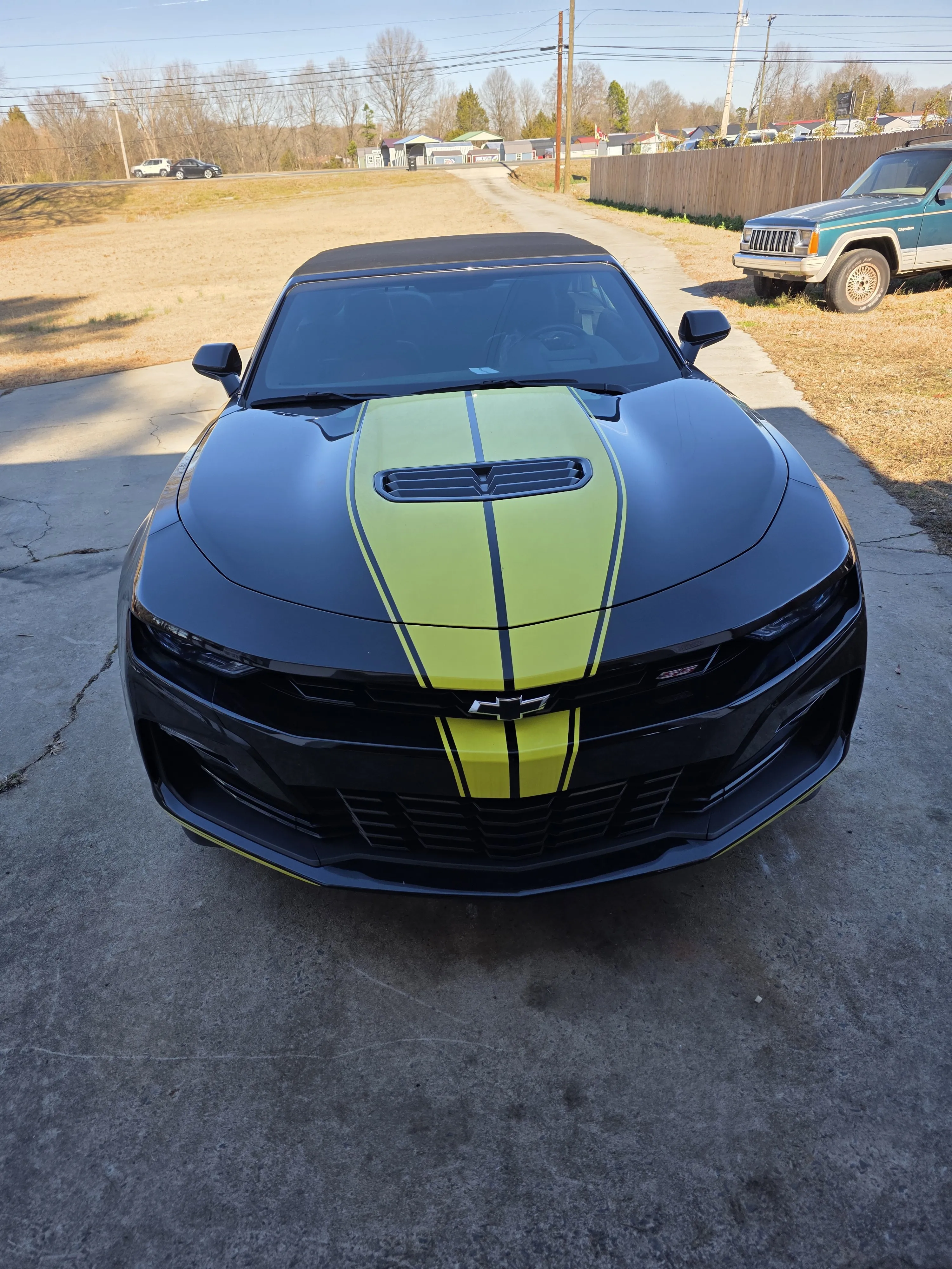 Camaro stripes front