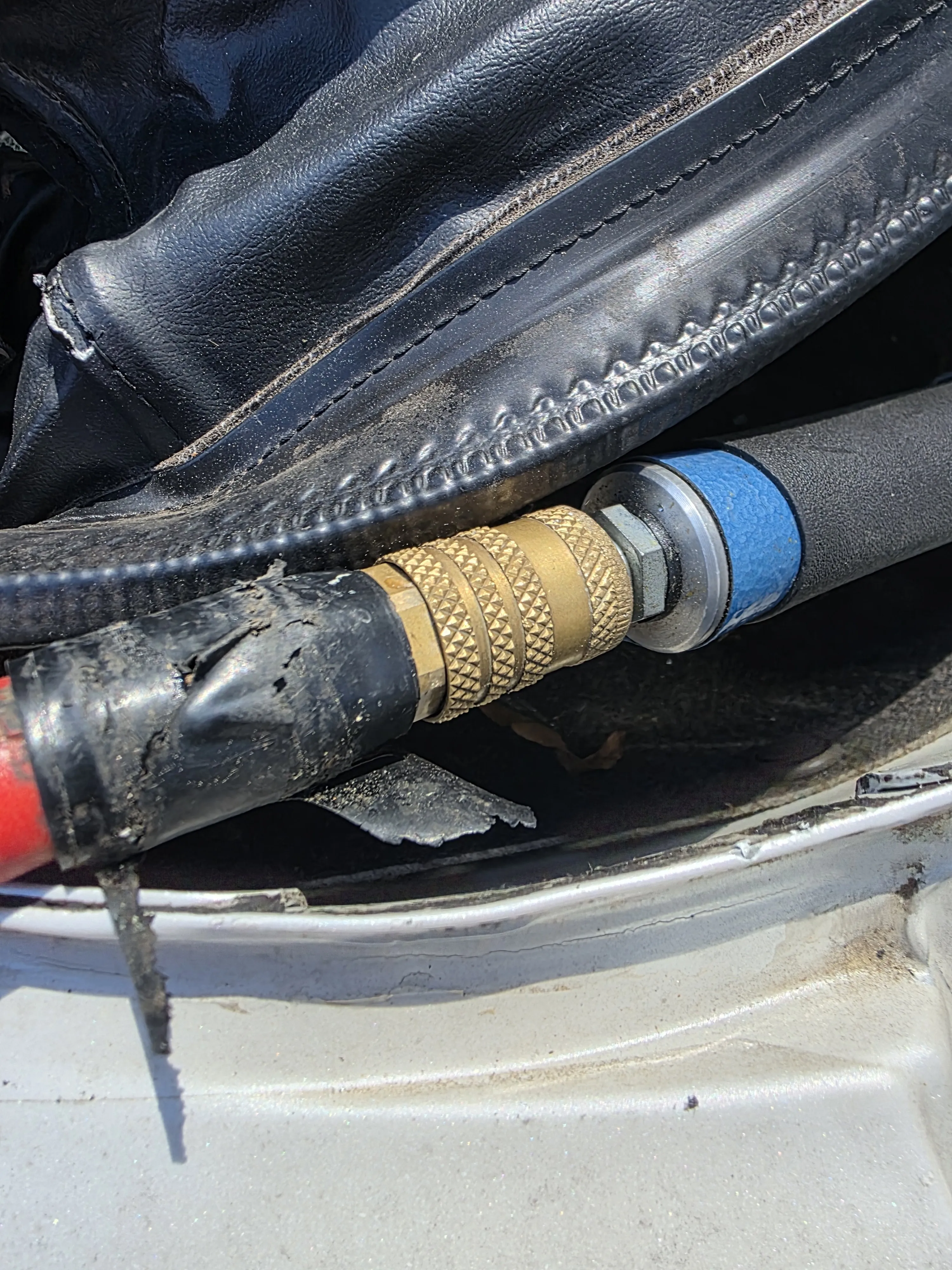 Top frame and air hose